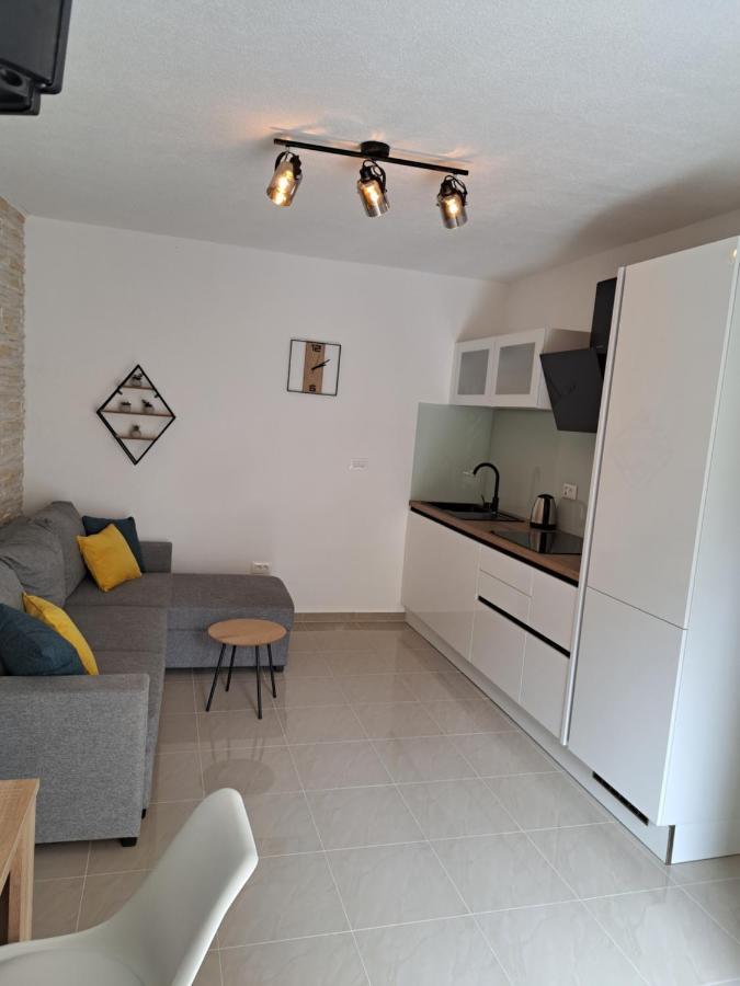 Apartman Polegubic Биоград на Мору Екстериор снимка