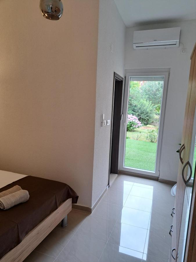 Apartman Polegubic Биоград на Мору Екстериор снимка
