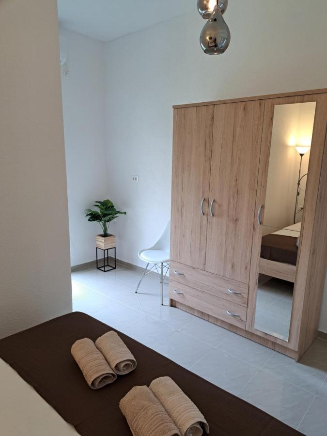 Apartman Polegubic Биоград на Мору Екстериор снимка