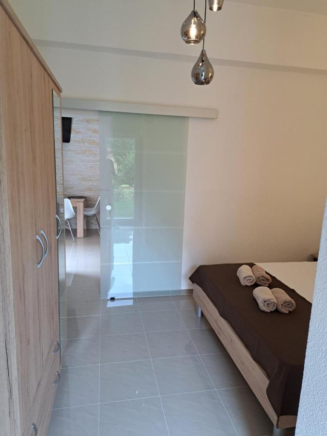 Apartman Polegubic Биоград на Мору Екстериор снимка