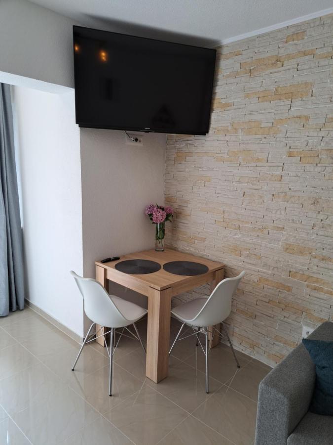 Apartman Polegubic Биоград на Мору Екстериор снимка