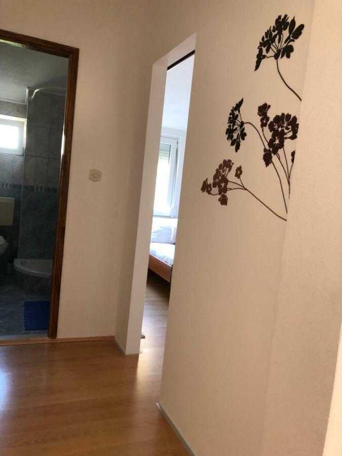 Apartman Polegubic Биоград на Мору Екстериор снимка